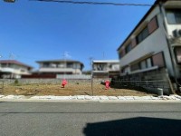 土地約３８．１３坪、南向きの整形地です！
お好きなハウスメーカーで建築可能！
近鉄大阪線「高安」駅まで徒歩１０分の立地♪