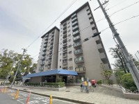 ～令和６年１２月リフォーム済み物件～
イズミヤショッピングセンター平野まで約３００ｍのため買い物便利♪