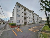 GNスタイル ★５階部分２ＬＤＫ、南向きバルコニーのため日当たり良好です♪
★約１９帖のゆったりＬＤＫ