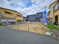 ～建築条件なし売土地、お好きなハウスメーカーで建築可能です♪～
有効面積約４７．６４坪、間口約１２．７ｍの整形地！
