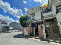 ★北東角地4LDK♪
★リフォームのご提案可能です♪
★日当たり・風通しも良好です♪