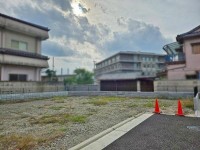 ★Ｃ号地　建築条件付き土地
★現地モデルハウスもございます。お気軽にお問い合わせください♪
