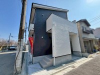 GNスタイル ★北西角地４ＬＤＫ！
★ＬＤＫは一部吹き抜けになっており開放感のある空間に♪
★北側道路幅員約６ｍのためお車の出し入れも安心。