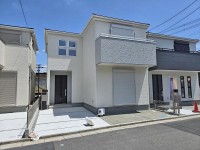 GNスタイル ★３号棟２ＳＬＤＫ
★ご家族を近くに感じられる対面キッチン
★全居室収納スペース付きでお部屋をスッキリとお使いいただけます♪