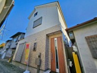 ～２０１４年建築３ＳＬＤＫ～
関西本線「八尾」駅まで徒歩４分の好立地♪