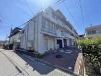 GNスタイル ■珍しいメゾネットタイプ４ＤＫ！３・４階部分の東向き♪
■ペット飼育可（規約による制限有）
■表層・水回りのリフォーム歴ございます。
■専用駐車場付き！