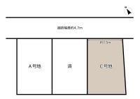 ★建築条件なし売土地！お好きなハウスメーカーで建築可能です♪
★土地約３３坪、間口約７．５ｍの整形地！
