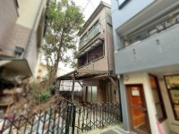 GNスタイル ★関西本線「加美」駅まで徒歩６分
★部屋数を多く確保した５ＬＤＫの間取り！
★空家のため気兼ねなく内覧可能です。お気軽にお問い合わせください♪