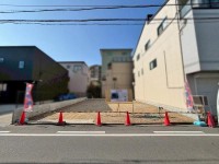 GNスタイル ★建築条件なし売土地！お好きなハウスメーカーで建築可能です♪
★土地約４８坪、現況更地！