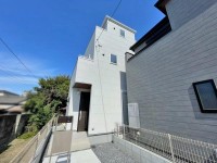 GNスタイル ★２号棟２ＳＬＤＫ
★インテリアの統一感を作りやすい洋室のみの間取り♪
★瓜破小学校まで約２００ｍのためお子様の通学も安心です。