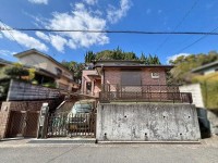 GNスタイル 〇平成１６年築の４ＳＬＤＫ
〇前面道路幅員６ｍ以上の整形地
〇近鉄南大阪線「道明寺駅」まで徒歩約４分の好立地