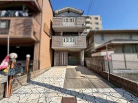 GNスタイル ★２０２５年１１月リフォーム物件！
★カースペース３台可能♪（車種による）