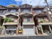 GNスタイル ★シャッター車庫付き５ＬＤＫ！
★空家のため気兼ねなく内覧可能です。お気軽にお問い合わせください♪