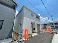 GNスタイル ★３号棟２ＳＬＤＫ！
★約１８．８帖のゆったりＬＤＫ♪
★アクロスプラザ八尾まで約６５０ｍのため買い物便利◎
