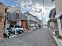 GNスタイル ◆平成１６年築の３ＬＤＫ！
◆前面道路幅員約４．９ｍ以上の整形地♪
◆駐車1台可能！