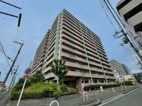 GNスタイル ★５階部分３ＬＤＫ
★ペット飼育可能マンションです♪（規約による制限有）
★周辺商業施設が充実しており生活に便利な立地です◎