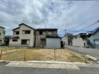 GNスタイル ★建築条件なし売土地！お好きなハウスメーカーで建築可能です♪
★北側間口約９．７ｍの整形地！
★周辺商業施設が充実しており生活に便利な立地です◎