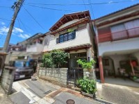 GNスタイル 〇改装歴のある昭和５３年建築戸建
〇部屋数も多いので収益物件としてもお勧め