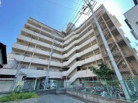 GNスタイル ★３階部分角部屋３ＬＤＫ！
★室内リフォーム済みのためお引き渡し後すぐに新生活が始められます♪
★近鉄大阪線「近鉄八尾」駅まで徒歩８分の好立地◎