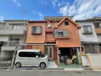 GNスタイル ◆近鉄大阪線【久宝寺口駅】まで徒歩１３分
◆平成２年築、５ＬＤＫ
◆２台駐車可能（車種制限あり）
