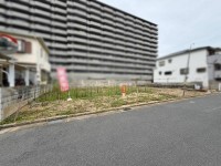 ★1号棟
★令和8年12月完成予定、3LDKのオール電化住宅です!
★カースペース並列2台可能♪(車種による)
★食洗器・浴室乾燥機・カーテンレール・網戸が標準仕様◎