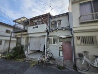 GNスタイル 〇閑静な住宅街に佇む車庫付き住宅
〇賃貸やシェアハウスにもピッタリの間取り
