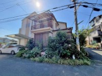 GNスタイル ■北西角地につき、採光・通風良好です♪
■近隣500ｍ以内にコンビニ、スーパー、薬局等周辺施設が充実♪
■リフォームして建物利用も可能です♪