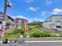 GNスタイル ■建築条件無しの為、お好きなハウスメーカでの建築可能
■公簿土地面積約８５坪
■現況更地