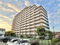 GNスタイル ★マンション１階部分ならではの専用庭付き３ＬＤＫ！南向きのお部屋です♪
★周辺商業施設が充実しており生活に便利な立地◎